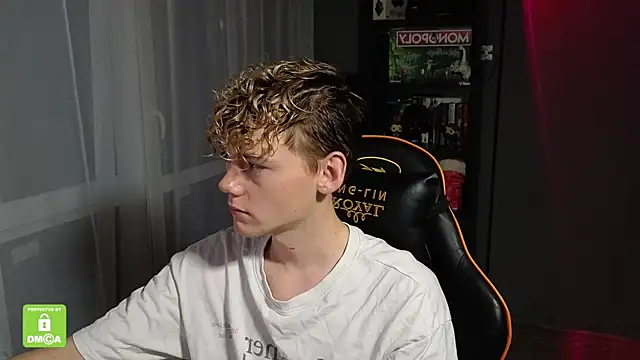 Keytaro online show from October 21, 11:51 pm