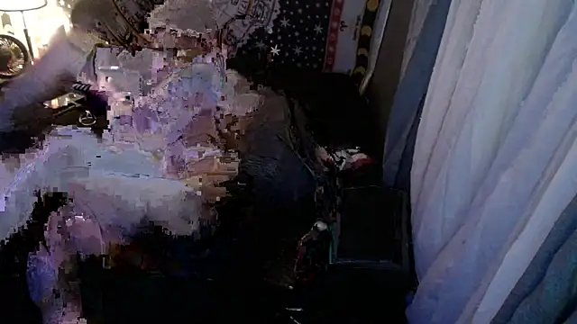 UnCuTupTheBuTT online show from March 11, 4:52 am