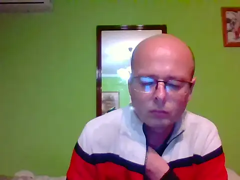 Snapshot of Tiger202441 chatting on October 10, 10:34 pm Tiger202441 online show from October 10, 10:34 pm