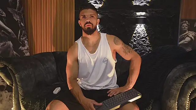 DannSaenz online show from October 29, 1:14 pm