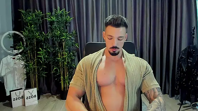 Snapshot of HaydenSpearss chatting on October 12, 7:02 am HaydenSpearss online show from October 12, 7:02 am