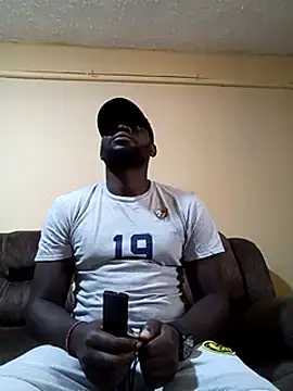 Snapshot of ClinDi chatting on March 13, 12:56 pm ClinDi online show from March 13, 12:56 pm