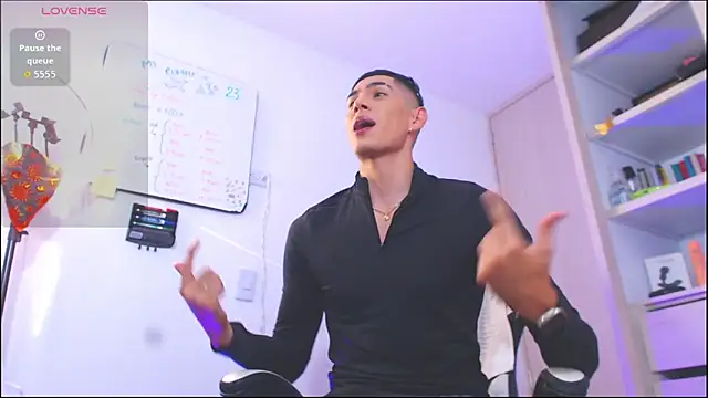 Valerio 20 online show from April 17, 10:01 pm