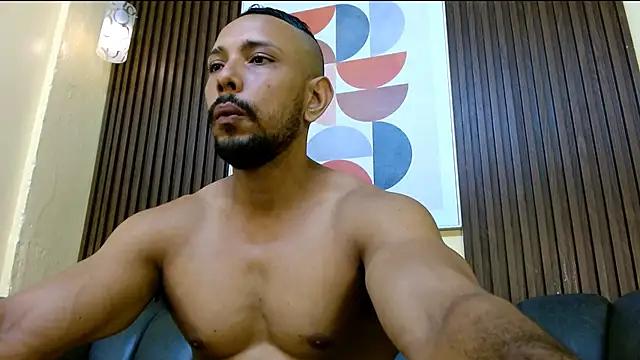 Snapshot of Thiago_Summers chatting on March 18, 12:17 pm Thiago Summers online show from March 18, 12:17 pm