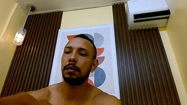 Snapshot of Thiago_Summers chatting on March 14, 12:40 pm Thiago Summers online show from March 14, 12:40 pm
