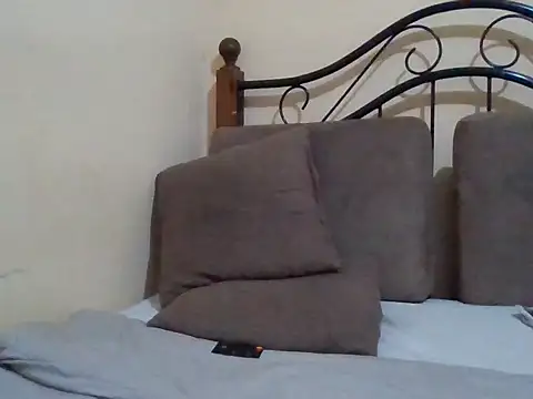 SmallGoodNut online show from January 6, 5:28 pm