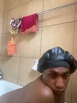 Snapshot of Moorella1 chatting on October 30, 11:22 am Moorella1 online show from October 30, 11:22 am