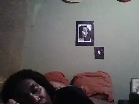 Snapshot of Moorella1 chatting on January 8, 8:39 pm Moorella1 online show from January 8, 8:39 pm