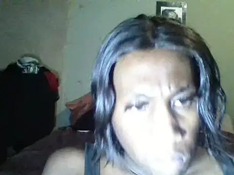 Snapshot of Moorella1 chatting on February 14, 4:37 am Moorella1 online show from February 14, 4:37 am