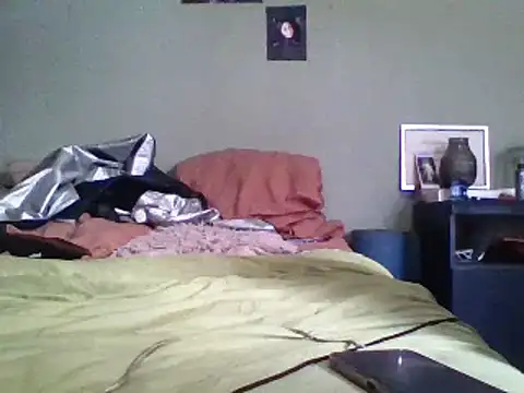 Snapshot of Moorella1 chatting on December 6, 2:17 pm Moorella1 online show from December 6, 2:17 pm