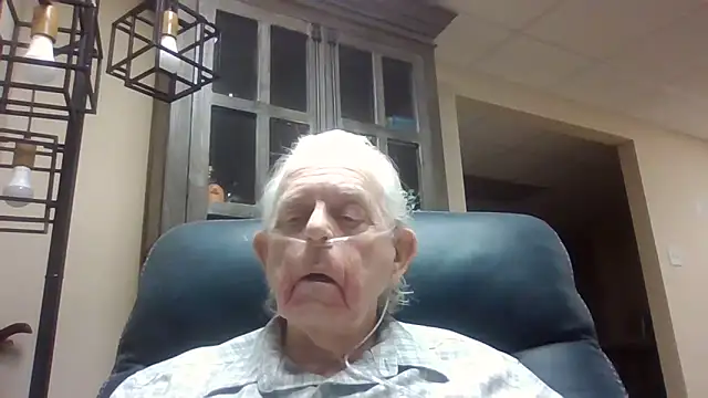 bootlegmanz online show from April 22, 2:33 pm