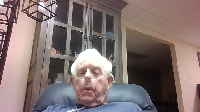 bootlegmanz online show from April 25, 5:21 pm