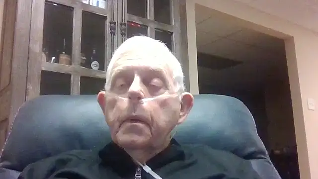 Snapshot of bootlegmanz chatting on October 26, 2:41 pm bootlegmanz online show from October 26, 2:41 pm