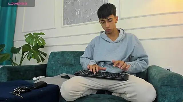 Lucian Davi online show from January 27, 12:16 pm
