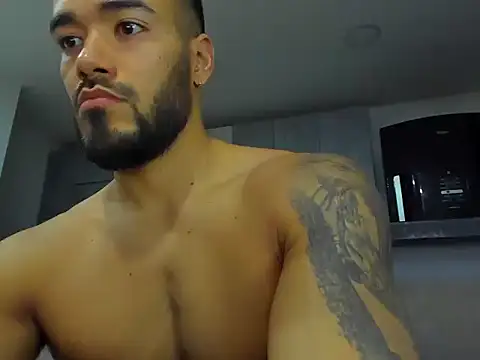 Alexander Martines online show from November 6, 10:57 pm