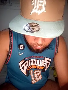 Elfllacco online show from March 30, 7:20 am