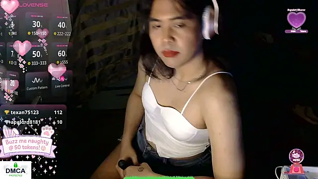 Snapshot of tashakaixxx chatting on October 27, 3:20 am tashakaixxx online show from October 27, 3:20 am