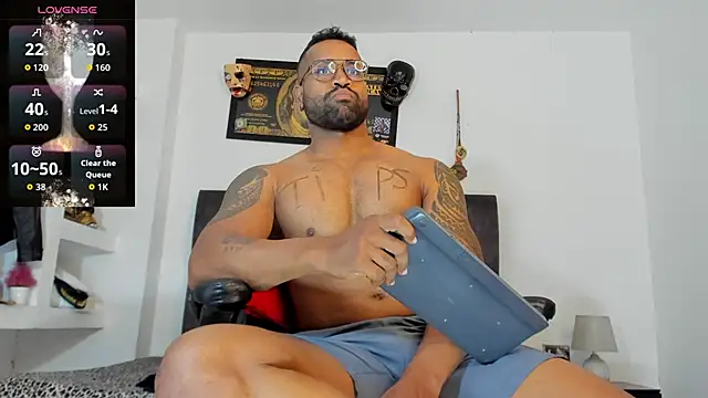 Snapshot of MattRodriguez9 chatting on October 23, 11:46 am MattRodriguez9 online show from October 23, 11:46 am