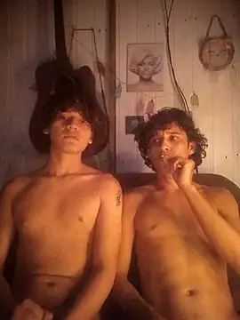 pedrodavid  online show from December 19, 11:56 pm