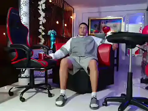 damiam fiery online show from March 17, 4:29 am