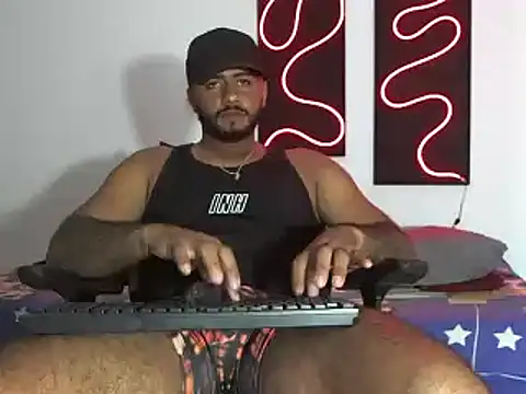 Hardboy latin online show from February 6, 11:15 pm