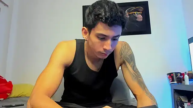 OliverBennet online show from October 27, 9:50 pm