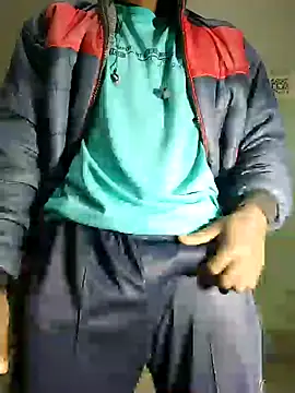 Snapshot of Hunter_boy9 chatting on January 8, 4:33 pm Hunter boy9 online show from January 8, 4:33 pm
