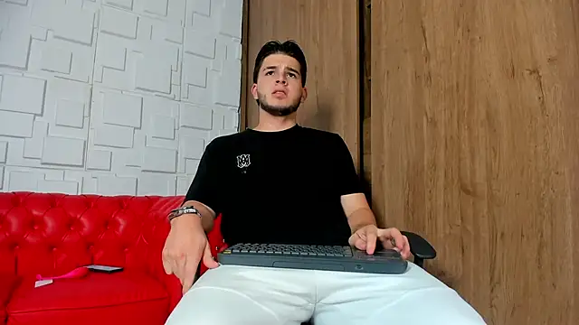 danielclarton1 online show from December 10, 3:30 am
