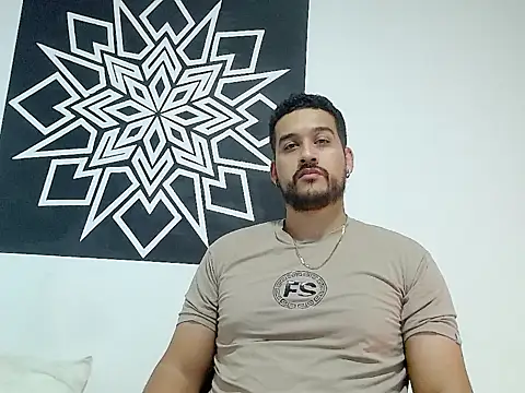  CHRIS-DENNIS  online show from April 5, 2:08 am