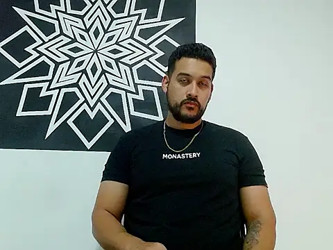  CHRIS-DENNIS  online show from April 3, 1:24 am