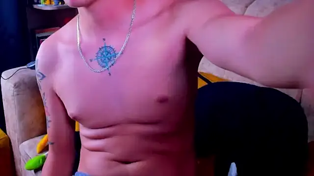 GabyThoms online show from April 27, 8:36 pm