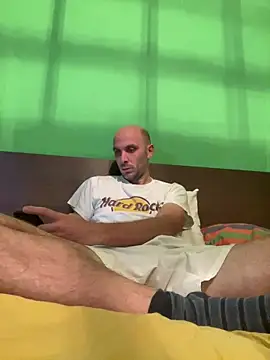 Snapshot of tubfunaske chatting on October 29, 6:55 pm tubfunaske online show from October 29, 6:55 pm