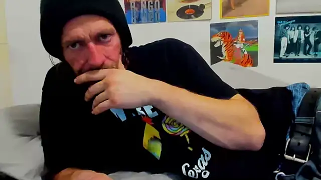 cloudyystar666 online show from February 2, 6:01 am