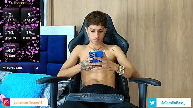  CamiloBass online show from November 13, 12:59 am