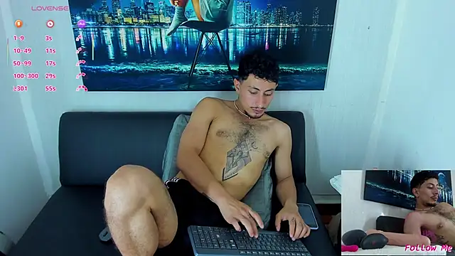 Snapshot of Piggy_Eddy chatting on September 20, 8:53 pm Piggy Eddy online show from September 20, 8:53 pm