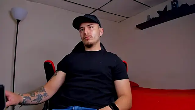 Snapshot of james_connor2 chatting on September 30, 7:06 pm james connor2 online show from September 30, 7:06 pm