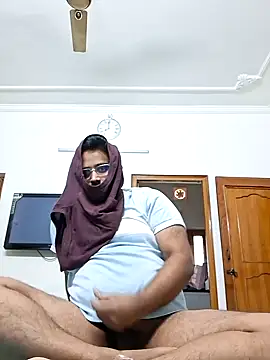 Snapshot of shree7776trrr chatting on October 24, 6:15 am shree7776trrr online show from October 24, 6:15 am