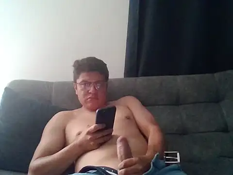 marioduran03 online show from September 25, 2:05 pm