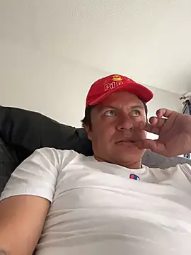 marioduran03 online show from February 21, 12:39 pm