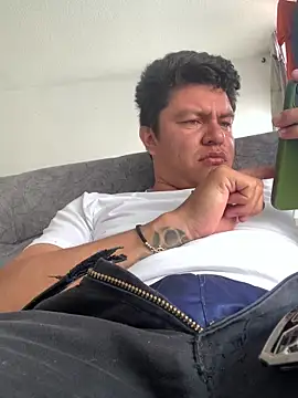 marioduran03 online show from February 6, 2:15 pm