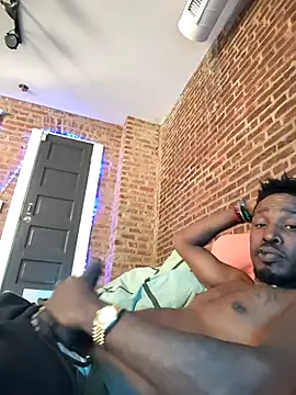 BlackD4uxo online show from April 20, 3:03 pm