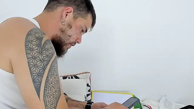 Beard xox online show from April 29, 10:38 pm