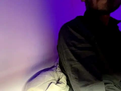 nycg0999 online show from November 24, 5:03 pm