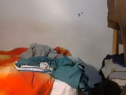 Snapshot of mmoiblack chatting on February 4, 12:08 am mmoiblack online show from February 4, 12:08 am