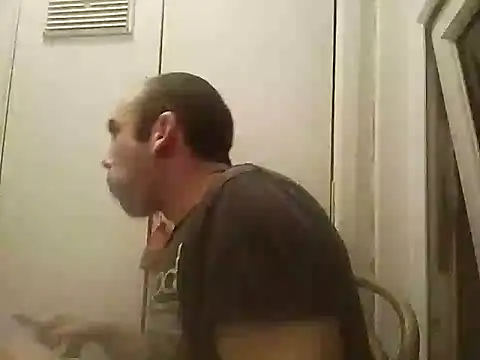 Snapshot of DrbigdickUK chatting on February 20, 7:30 pm DrbigdickUK online show from February 20, 7:30 pm