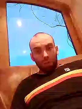 Snapshot of DrbigdickUK chatting on January 7, 4:48 pm DrbigdickUK online show from January 7, 4:48 pm