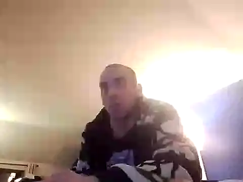 Snapshot of DrbigdickUK chatting on December 20, 11:16 pm DrbigdickUK online show from December 20, 11:16 pm