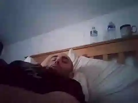 Snapshot of DrbigdickUK chatting on December 19, 4:02 pm DrbigdickUK online show from December 19, 4:02 pm