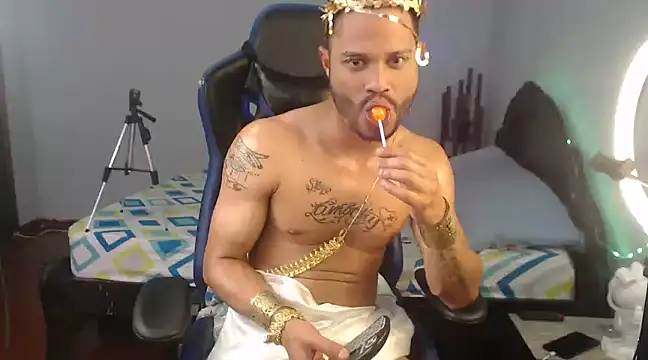 Sebastian lugo online show from February 28, 8:18 pm