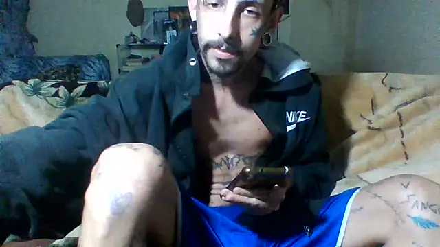 Snapshot of sellvageria chatting on October 7, 6:45 pm sellvageria online show from October 7, 6:45 pm